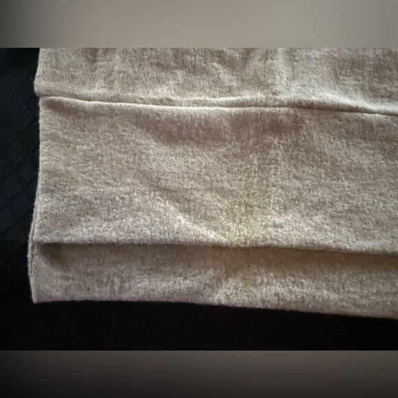 Tan Oversized Sweater - Picture 5 of 6